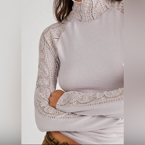 #278 NWT Free People Frankie Cuff in Sheer Mauve - Picture 1 of 6